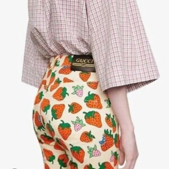 Gucci Strawberry Print Pants Ivory Slim Leg Jeans Size 26 NWT Italy - Picture 4 of 5